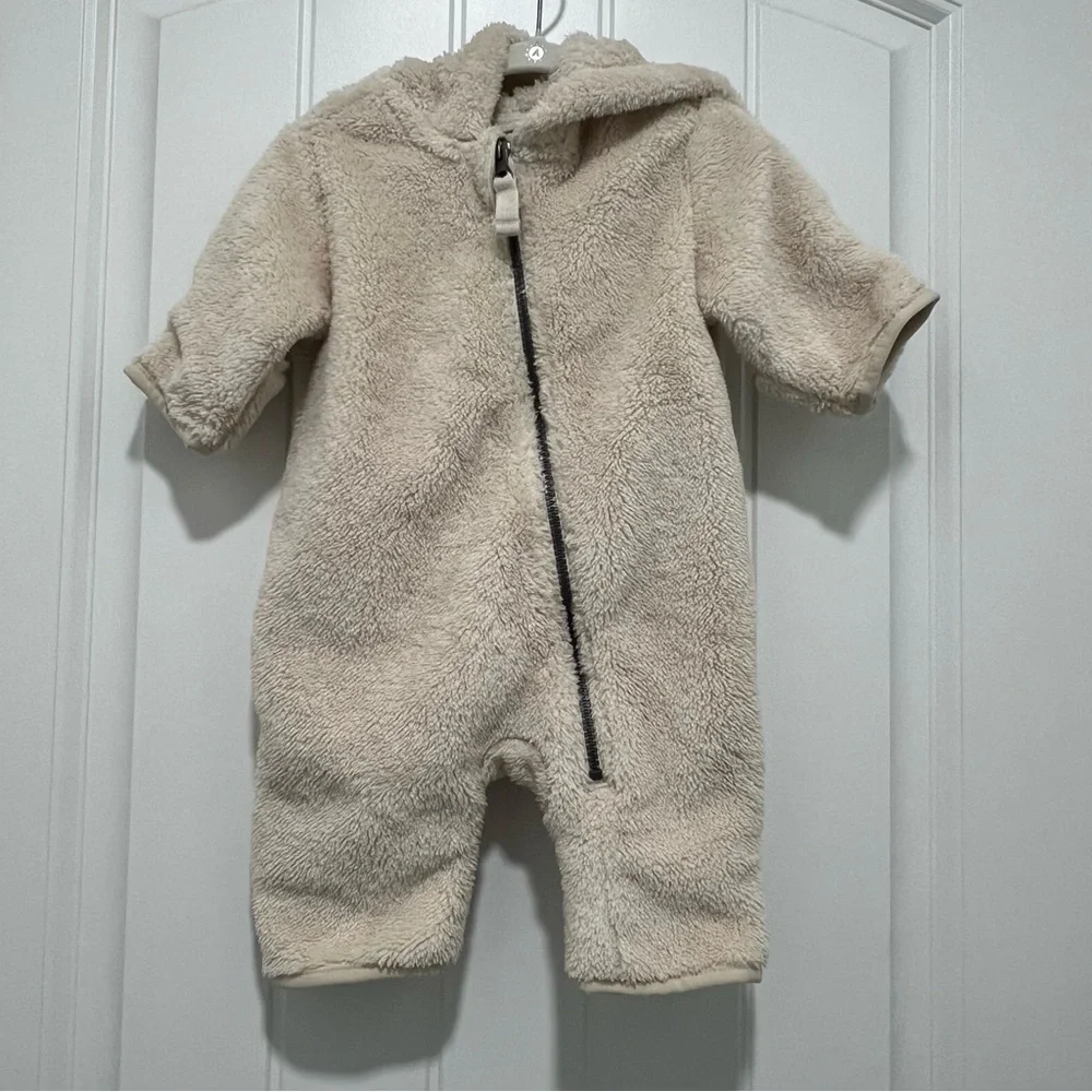 Hanna Andersson Baby Fuzzy Cream Snow Suit Size 50cm/0-3 Months